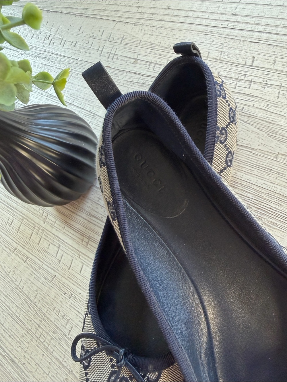 Gucci Beige GG Canvas Ballet Flats with Navy Trim